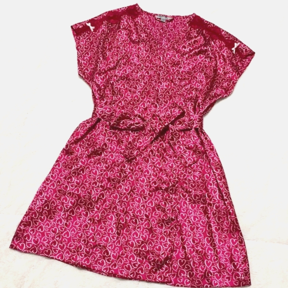 Morgan Taylor Intimates Red Heart Short Sleeve Robe Lingerie Sleepwear